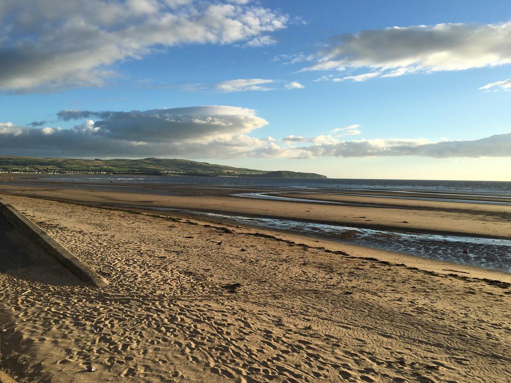 No5 Ayr Beach - Coorie Doon Stays エクステリア 写真